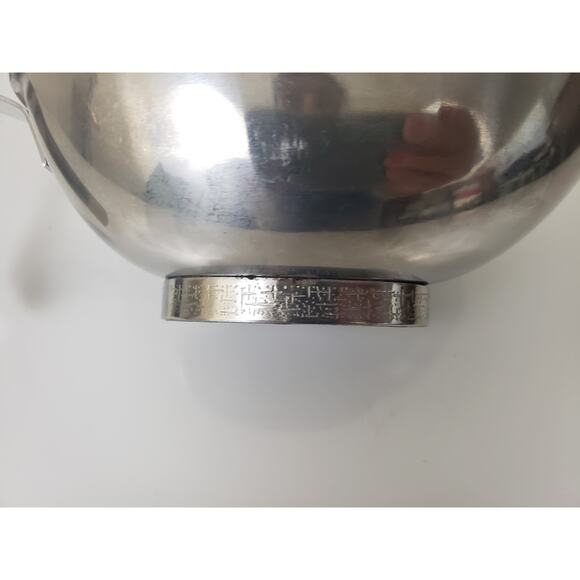 THC Korea Stainless Steel Gravy Sauce Dish Crosshatch Pattern # 44-1541 - Picture 5 of 10